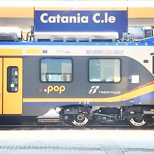 Binario 8 Stazione Appartamento Aeroporto di Catania Fontana Rossa